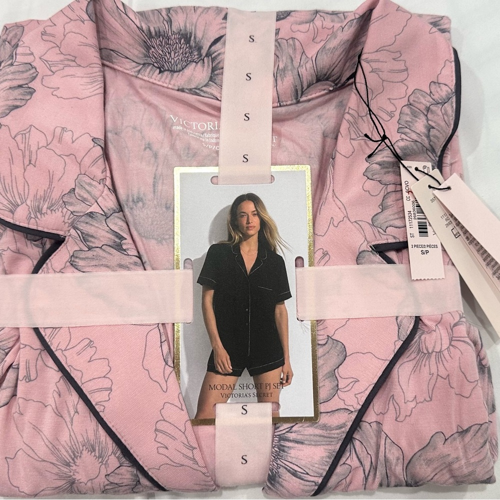 Victoria's Secret Pink and Black Floral Pajama Set